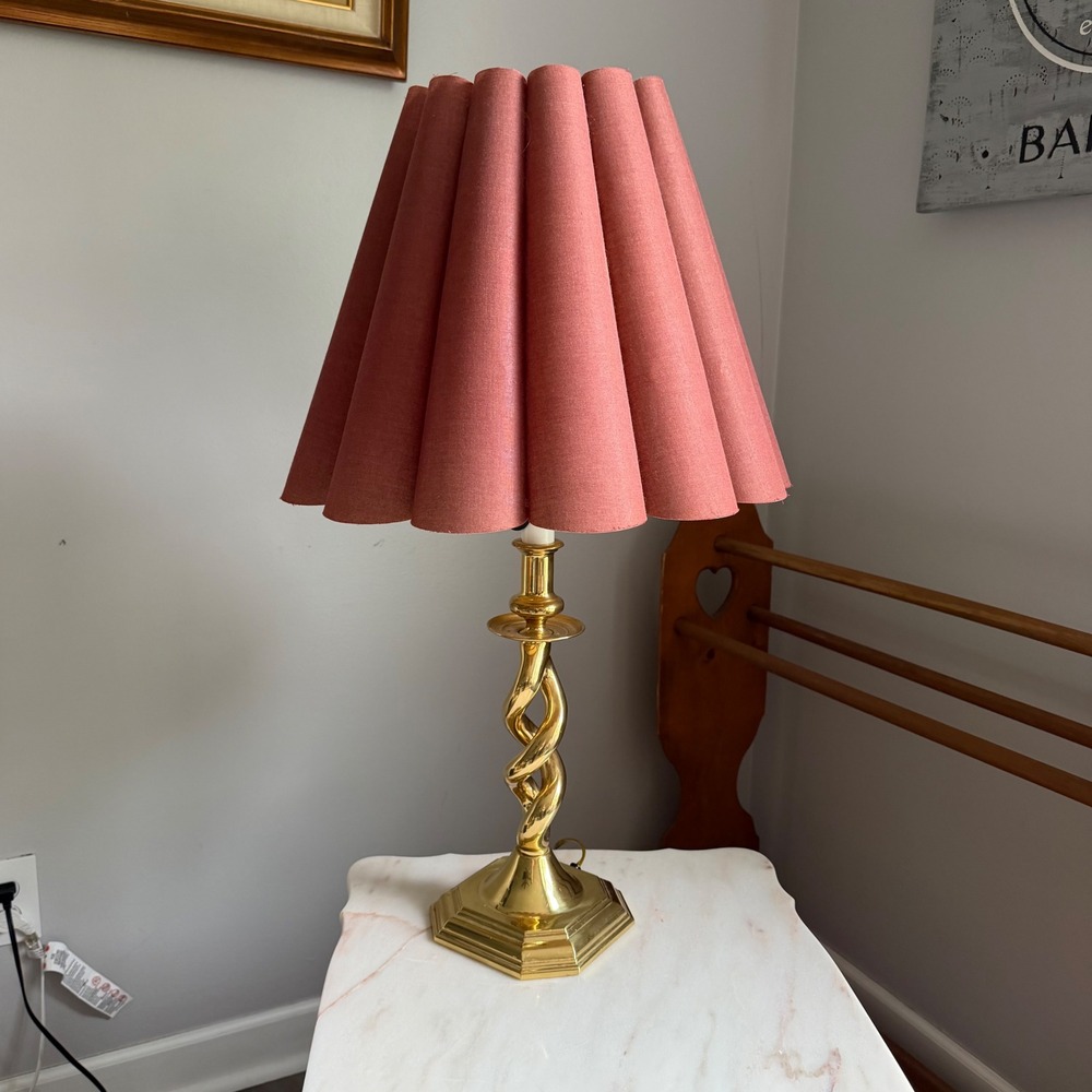 Vintage Brass Double Twist Spiral Table Lamp with Pink Accordion Pleat Shade 30" - Picture 5 of 6